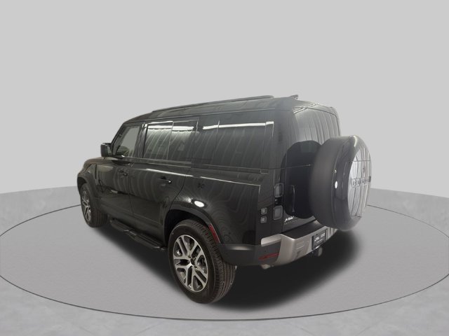 New 2026 Santorini Black Land Rover S image 7