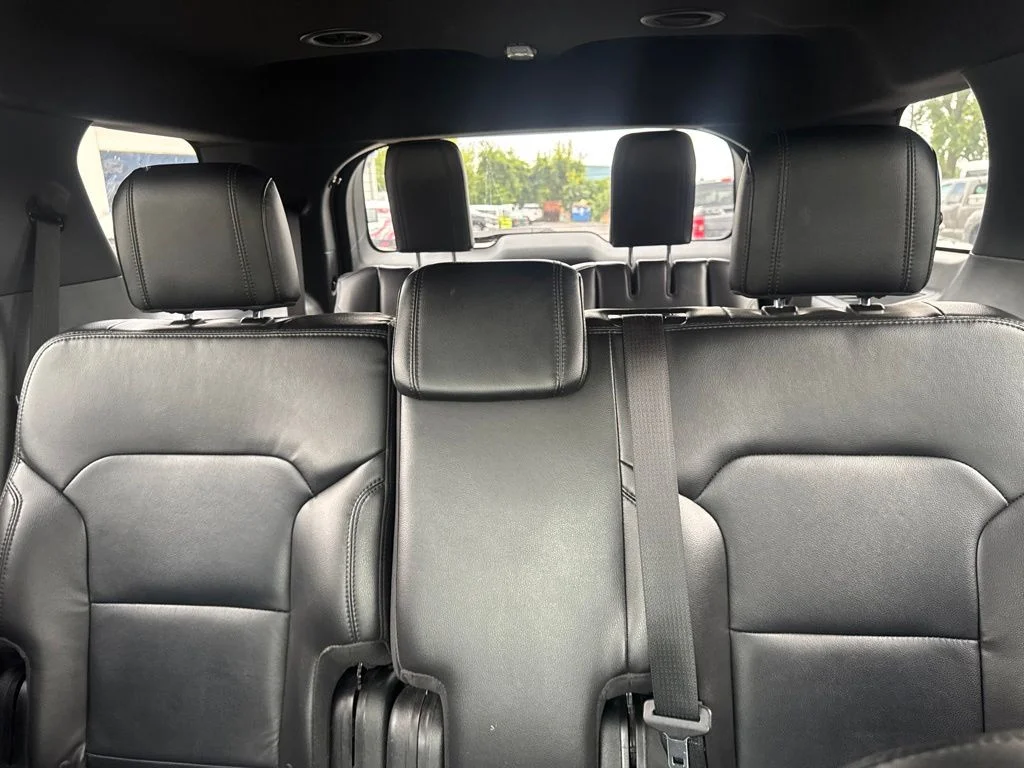 Used 2018 Red Ford XLT image 27