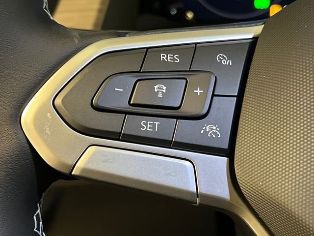 New 2026 White Volkswagen 2.0T SEL image 14