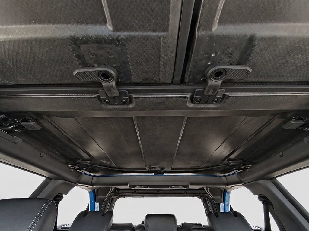 New 2026 Velocity Blue Metallic Ford Big Bend® image 20
