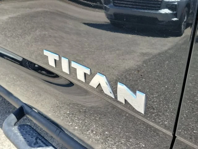 2021 Nissan Titan SV - Photo 7
