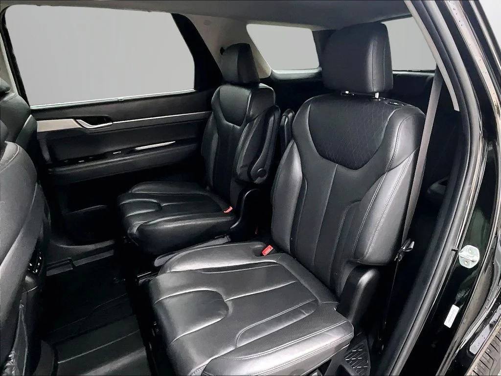 Used 2022 Black Hyundai SEL image 26