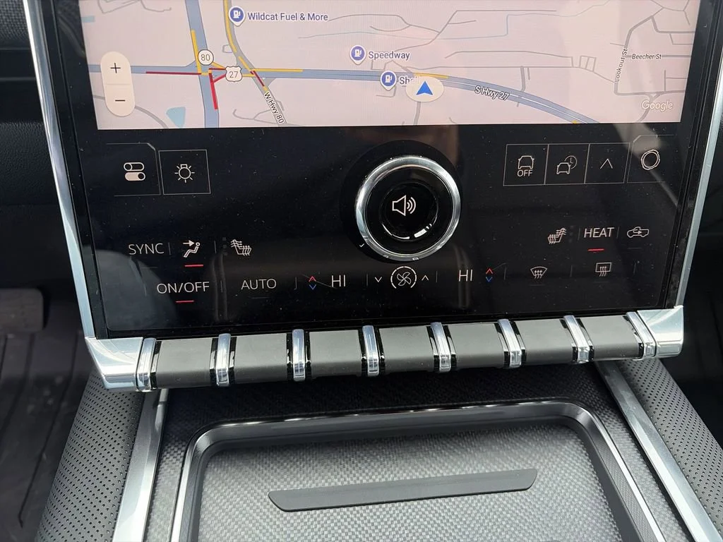 New 2026 Onyx Black GMC Elevation Standard Range image 25
