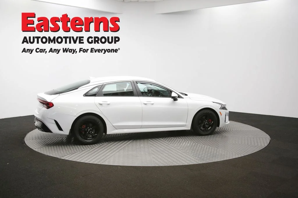 Used 2023 White Kia LXS image 41
