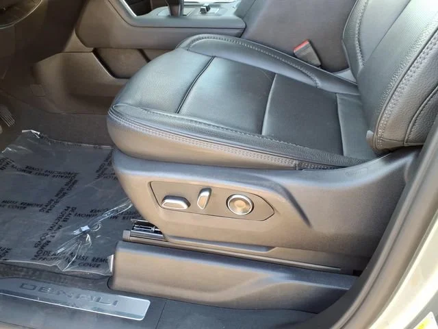 Used 2026 Sterling Metallic GMC Denali image 19