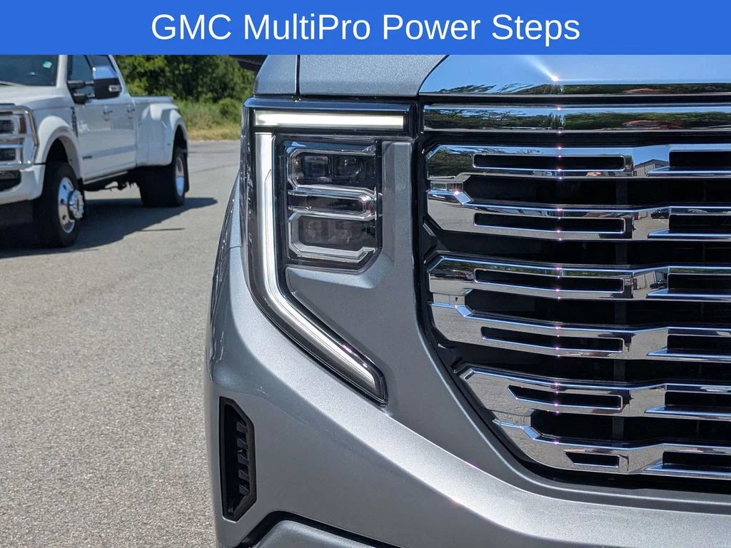 Used 2025 Silver GMC Denali image 9