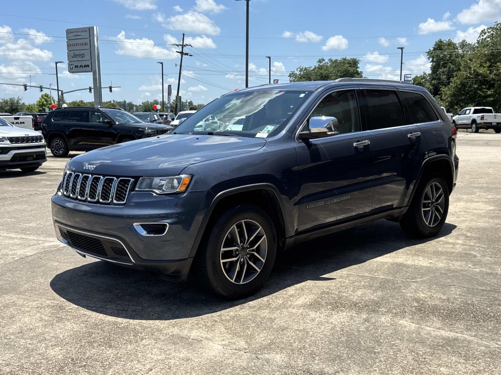 Used 2020 Blue Jeep Limited image 3