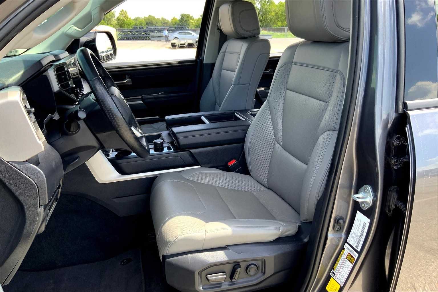 Used 2022 Magnetic Gray Metallic Toyota SR5 image 8