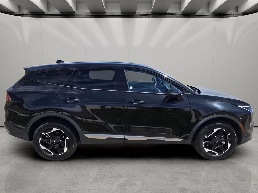 Used 2026 Fusion Black Kia S image 6