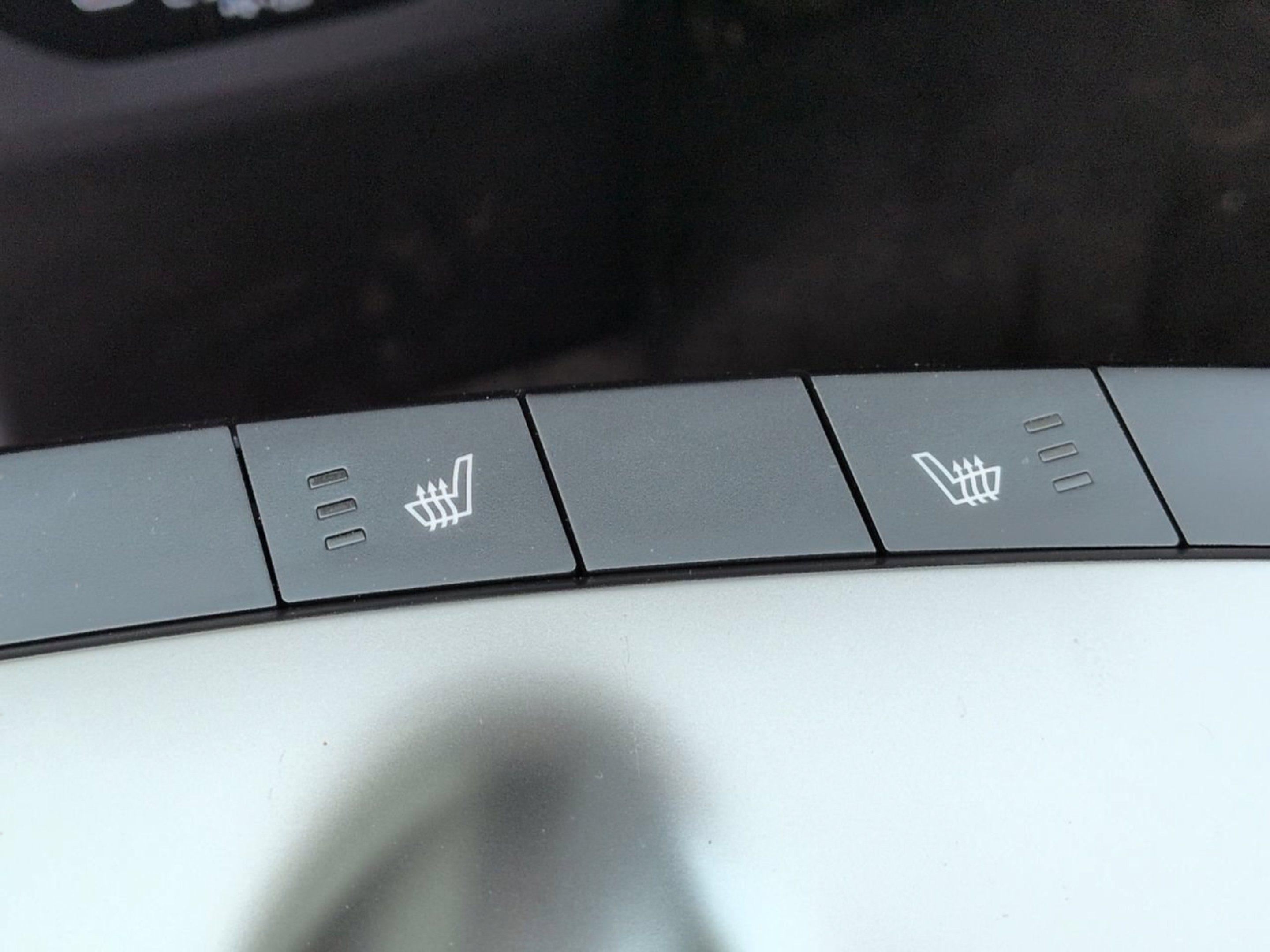 New 2026 Glacial White Pearl Kia Light Long Range image 17