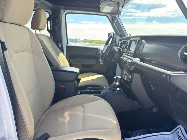 Used 2022 White Jeep Unlimited Sport S image 24