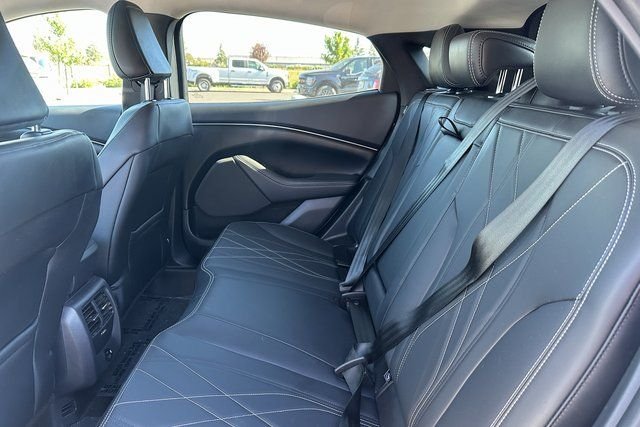 Used 2023 Space Gray Ford Select image 21
