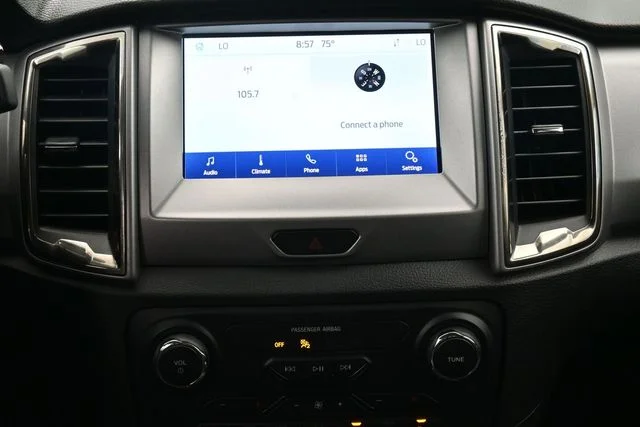 Used 2022 Oxford White Ford XLT image 21