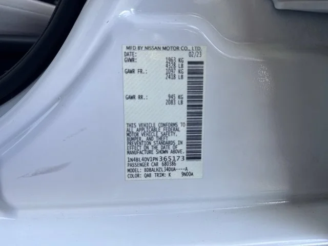 Used 2023 White Nissan 2.5 SV image 35