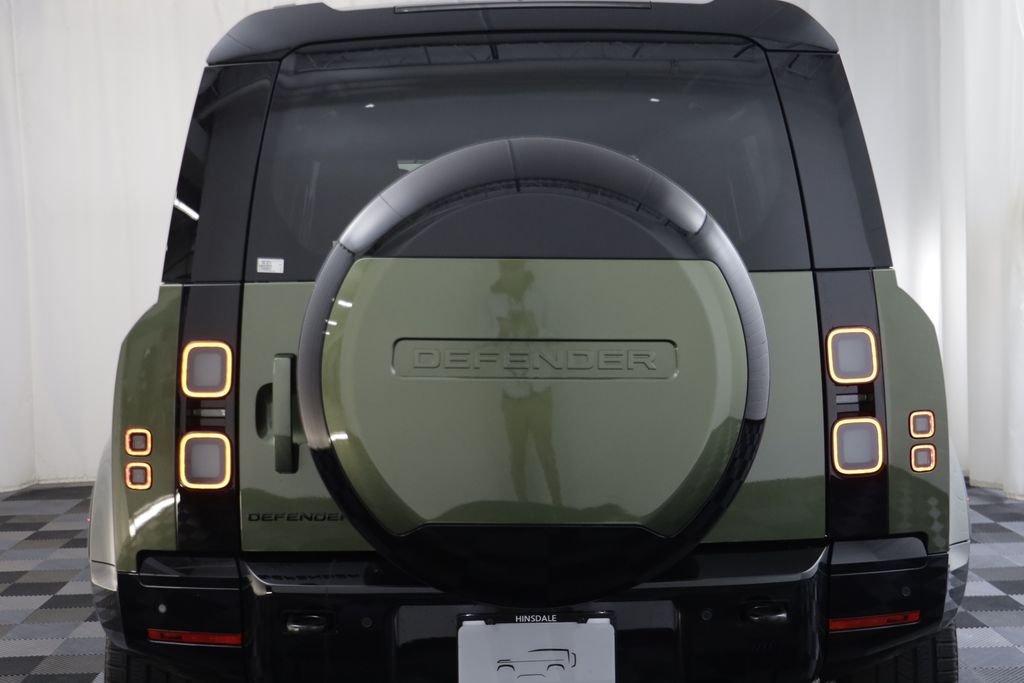 New 2026 Woolstone Green LAND ROVER X-Dynamic SE image 17