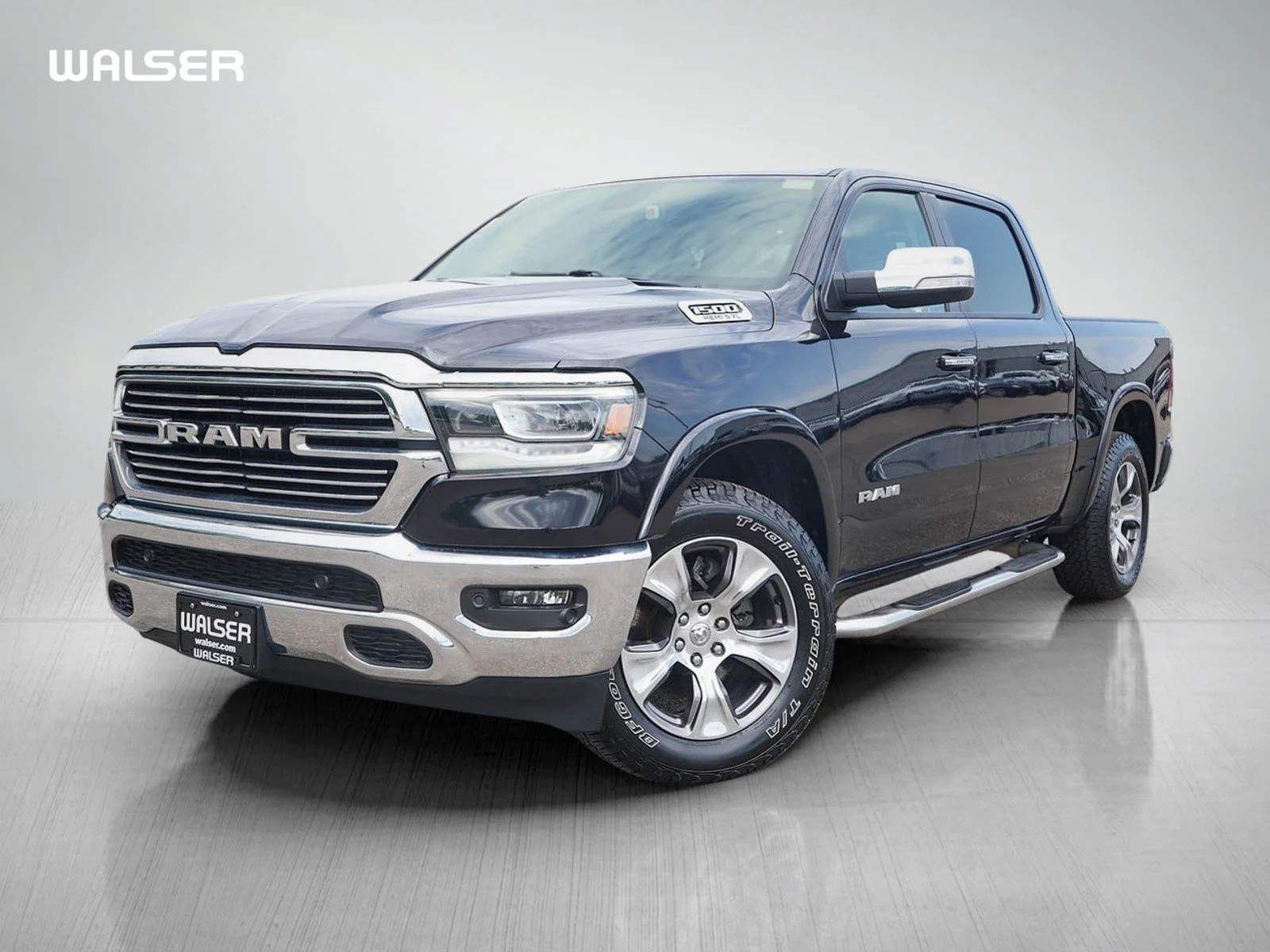 Used 2020 Diamond Black Crystal Pearlcoat Ram Laramie image 1