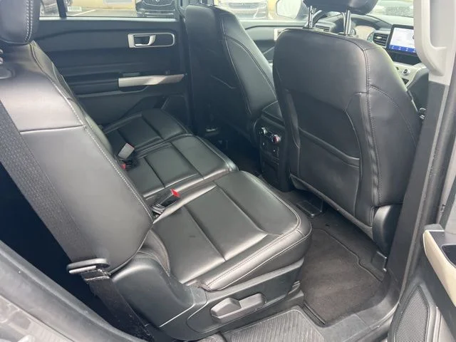 Used 2023 Gray Ford XLT image 30