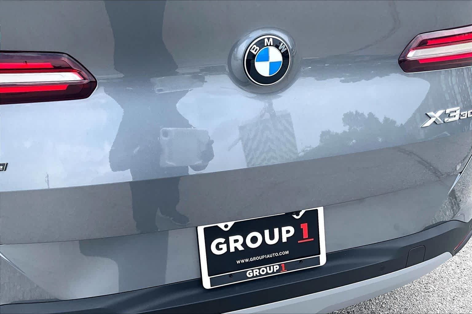 Used 2026 Skyscraper Grey Metallic BMW 30 xDrive image 9