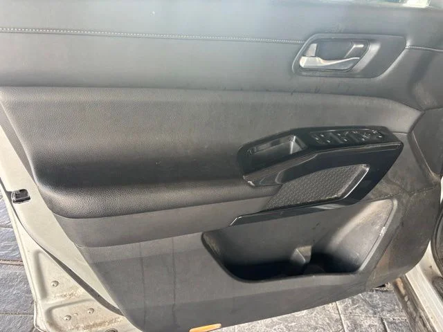 Used 2022 Silver Nissan SV image 9