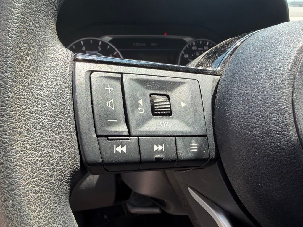 Used 2023 White Nissan SV image 14