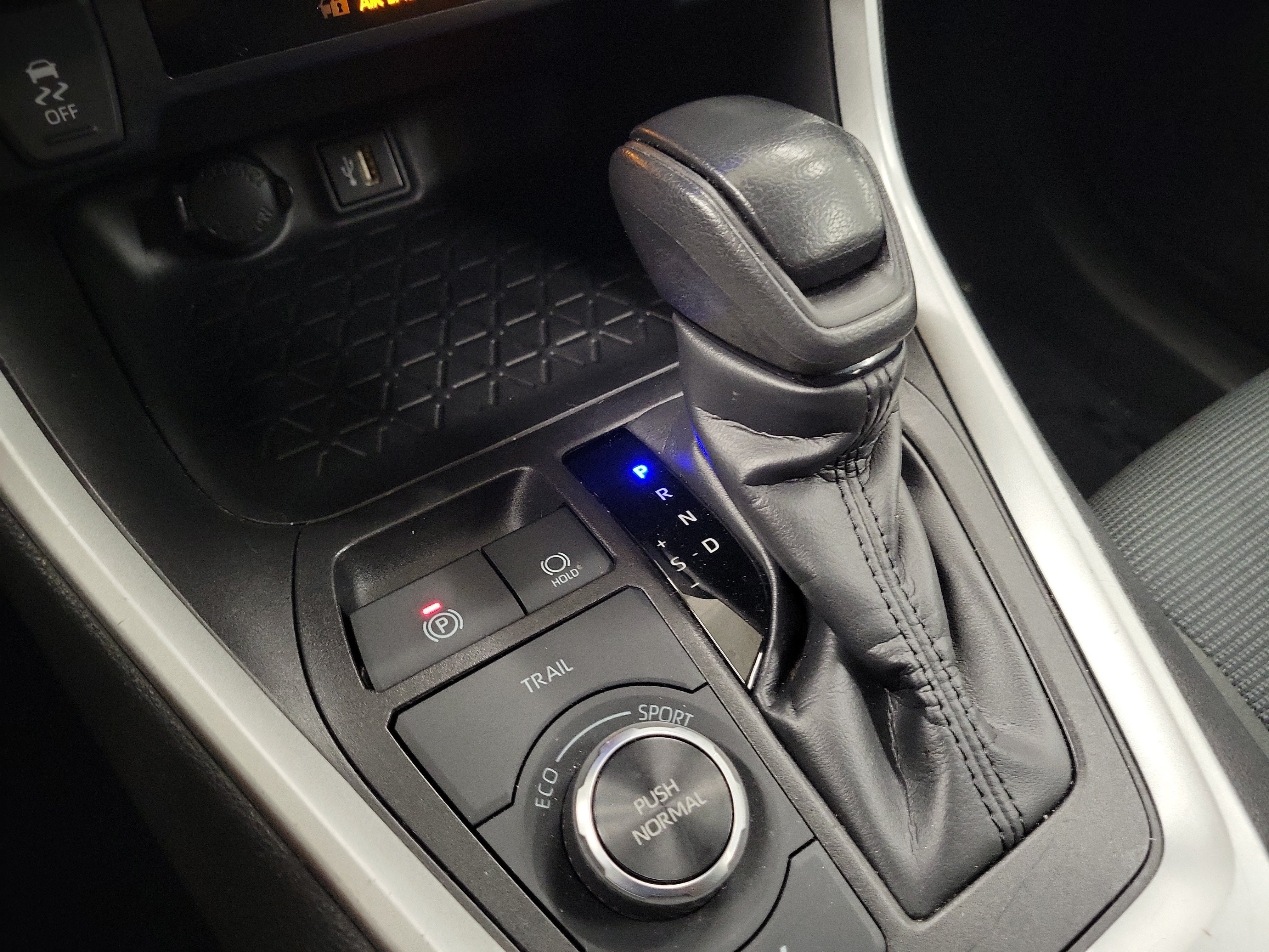 Certified Used 2024 Ice Toyota Hybrid LE image 29