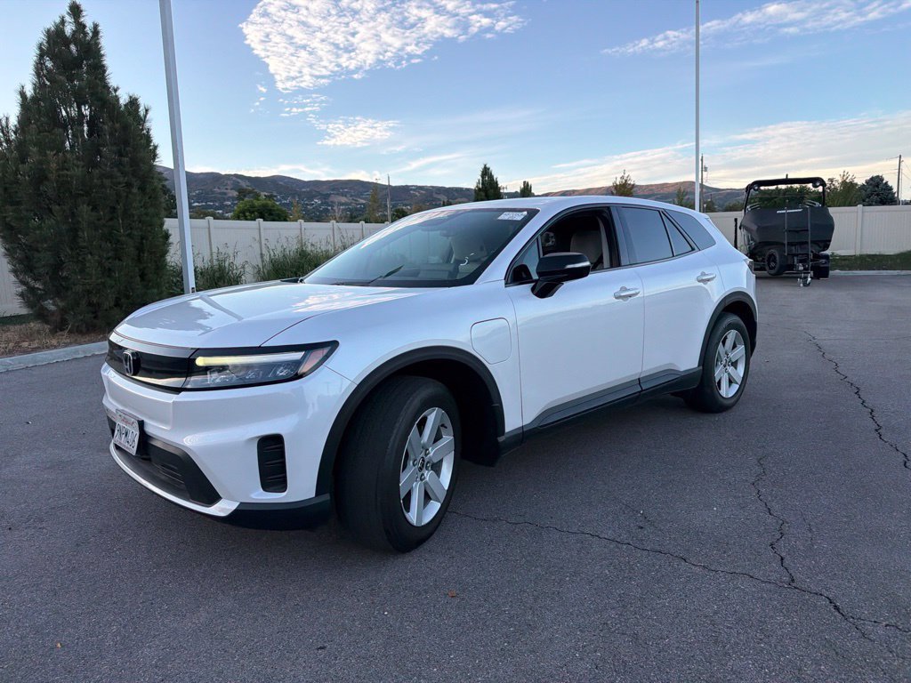Used 2024 White Honda EX image 12