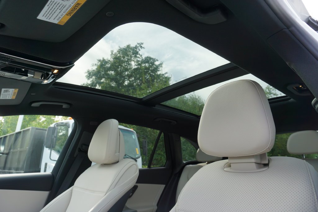 Certified Used 2024 Polar White Mercedes-Benz GLC 300 image 14