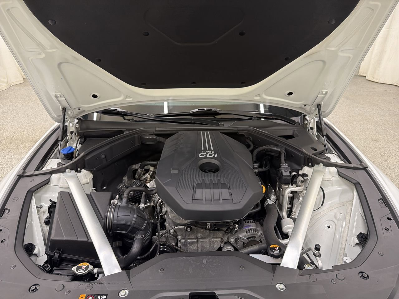 2023 GENESIS G70 Standard - Photo 11