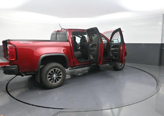 Used 2021 Red Chevrolet ZR2 image 36