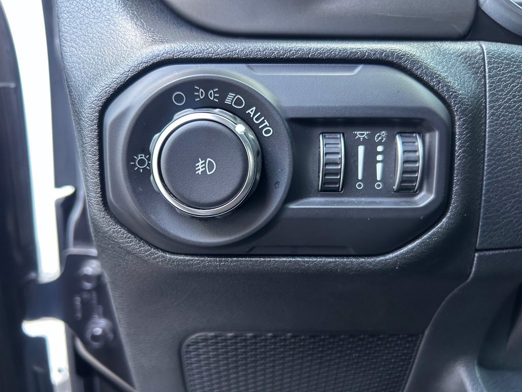 Used 2018 Gray Jeep Unlimited Sahara image 21