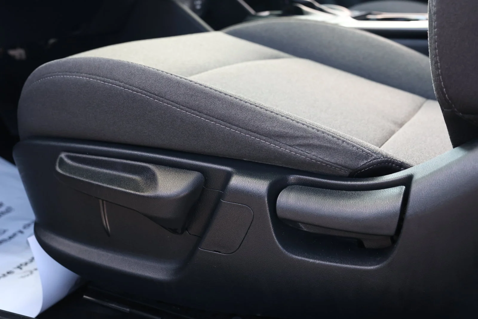 2025 Kia K4 LXS - Photo 27