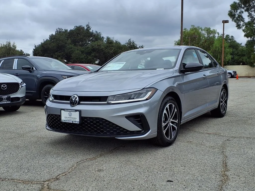 2025 Volkswagen Jetta Sport - Photo 25