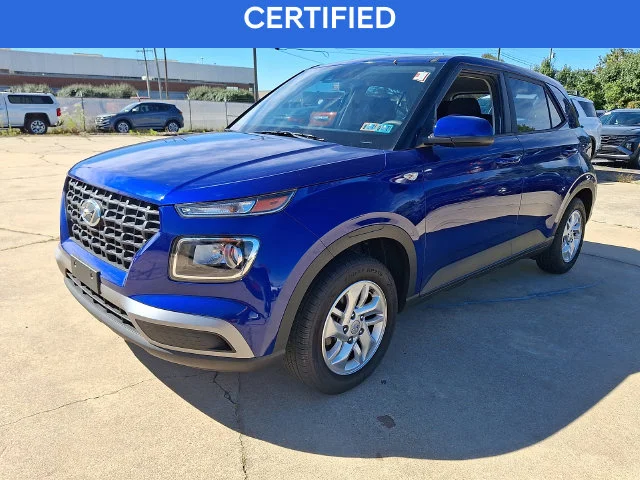 Used 2022 Blue Hyundai SE image 3