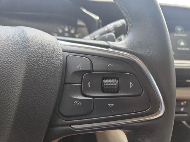 Used 2023 Summit White Buick Preferred image 16
