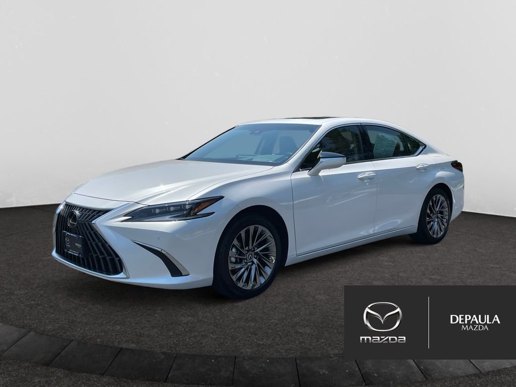 Used 2025 White Pearl Lexus 300h Ultra Luxury image 1