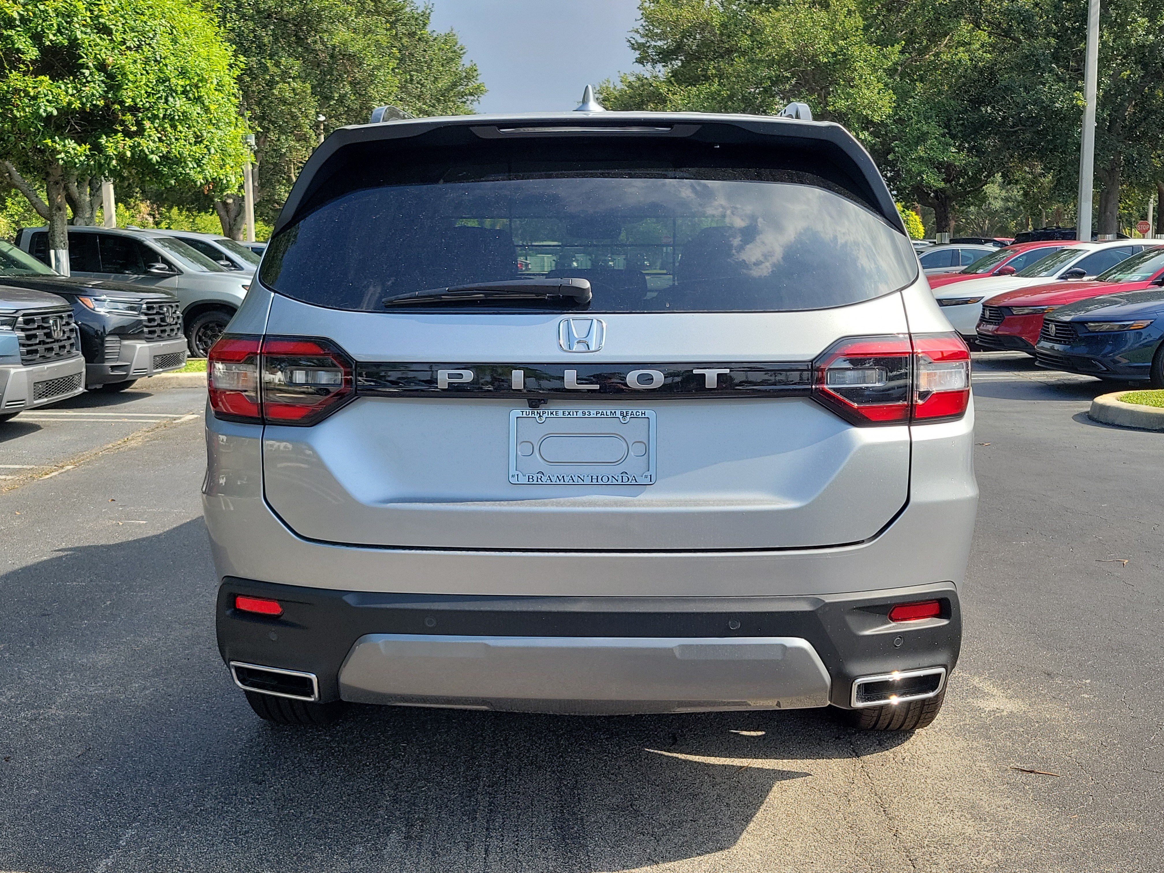 New 2026 Solar Silver Metallic Honda EX-L image 5