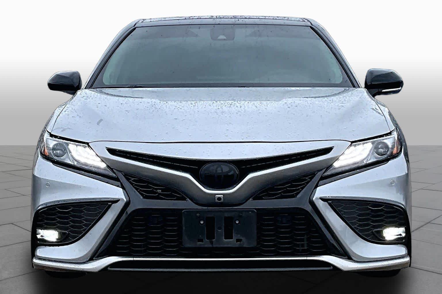Used 2024 Celestial Silver Metallic/Midnight Black Metallic Toyota XSE V6 image 4