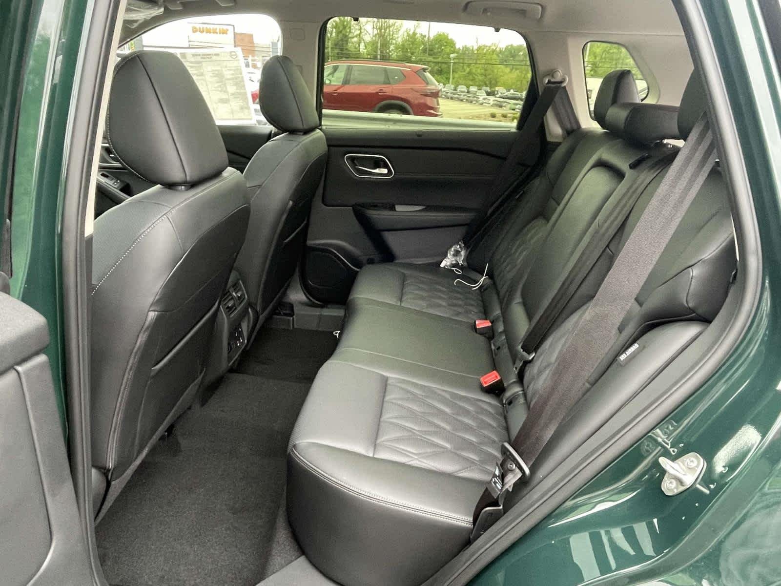 New 2026 Obsidian Green Nissan Platinum image 18