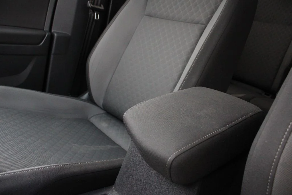 Used 2018 Black Volkswagen 2.0T S image 18
