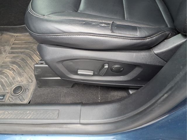 Used 2020 Blue Ford XLT image 21