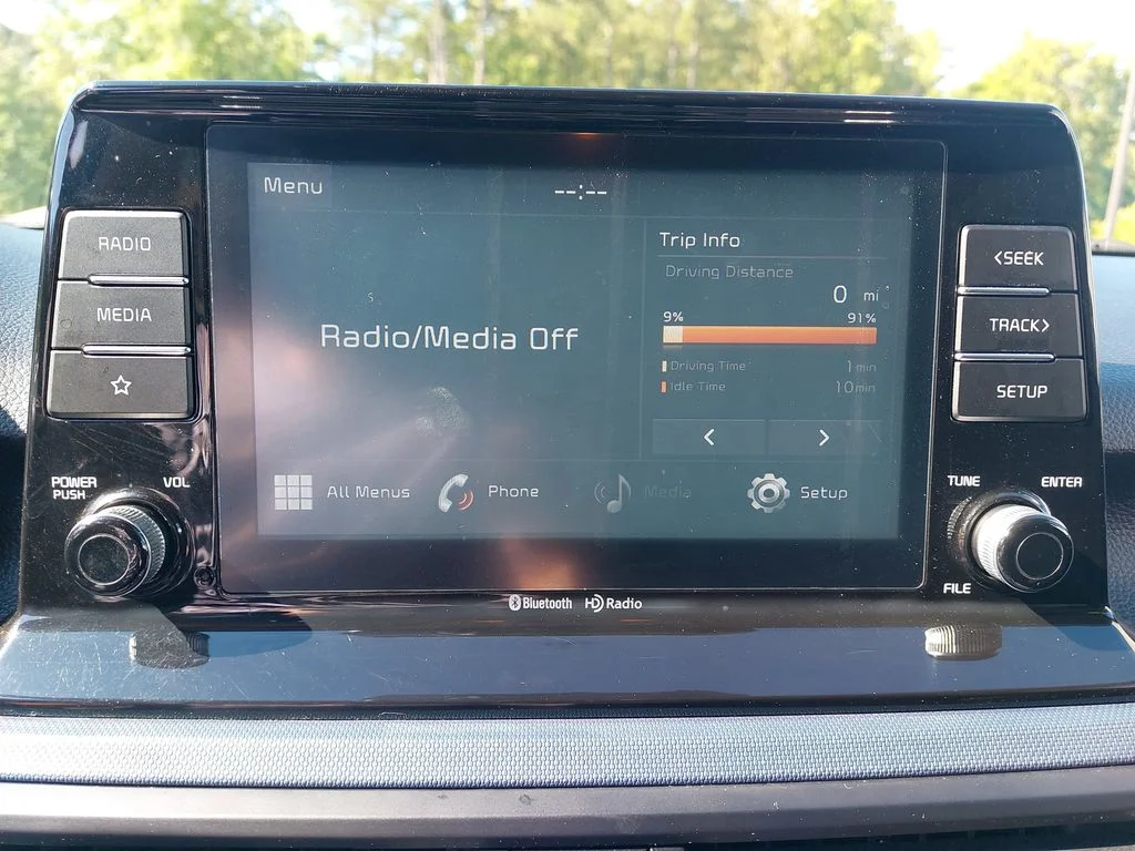 Used 2021 Yellow Kia S image 19