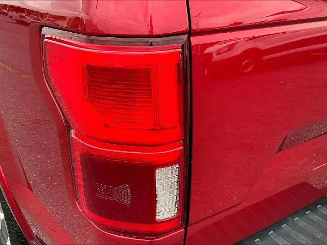 Used 2020 Rapid Red Metallic Tinted Clearcoat Ford Lariat image 67