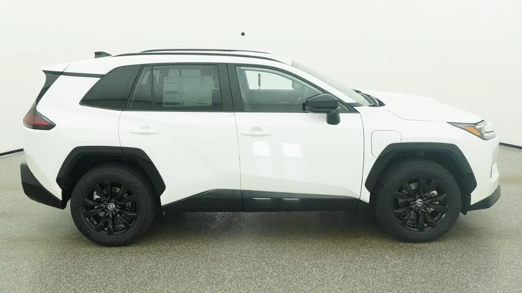New 2026 Ice Cap Toyota SE image 14