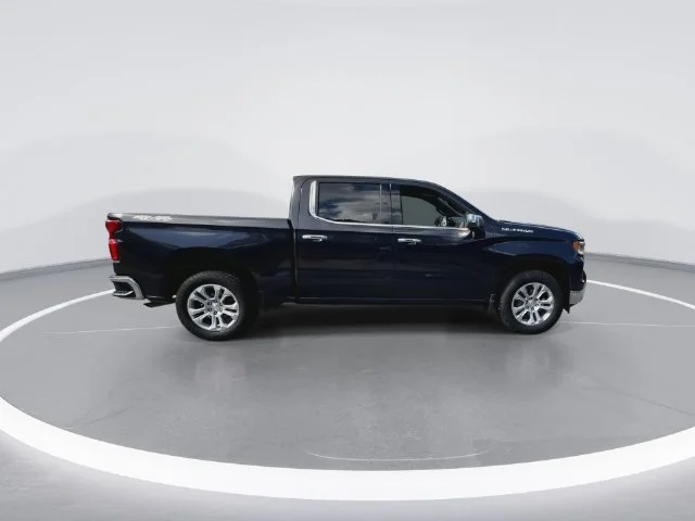 Used 2022 Gray Chevrolet LTZ image 13