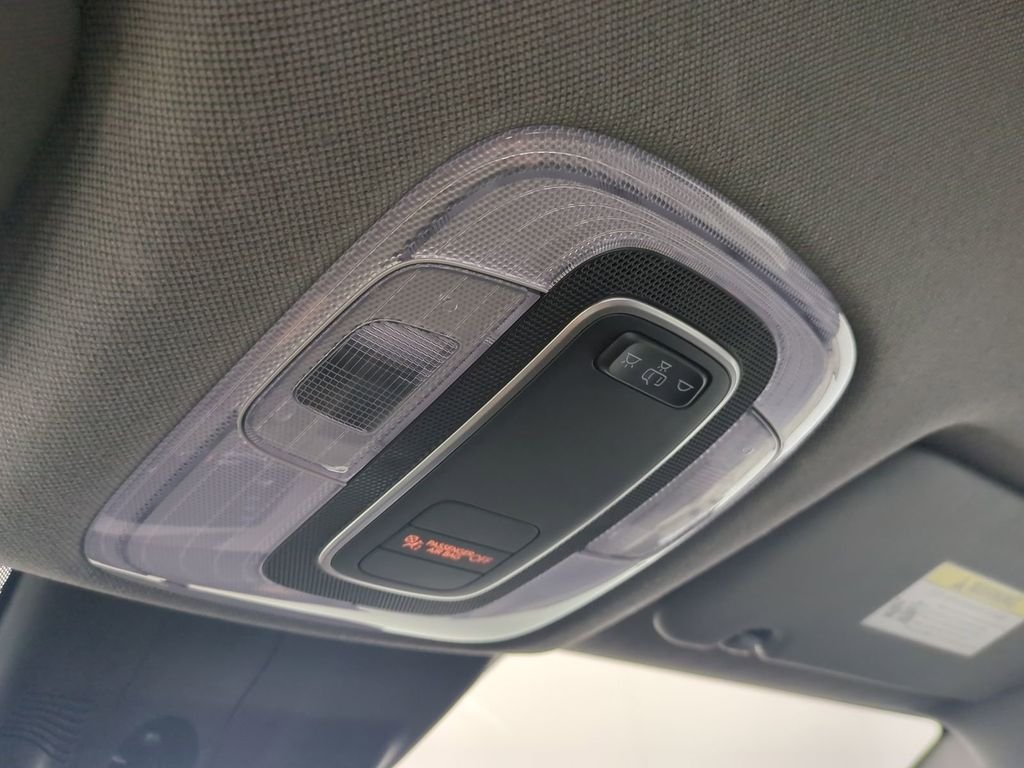 2025 Hyundai Elantra SE - Photo 22