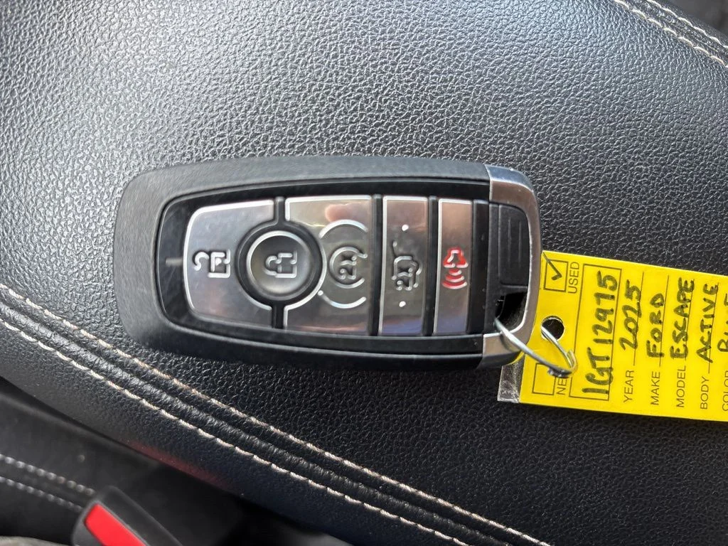 Used 2025 Vapor Blue Metallic Ford Active image 12