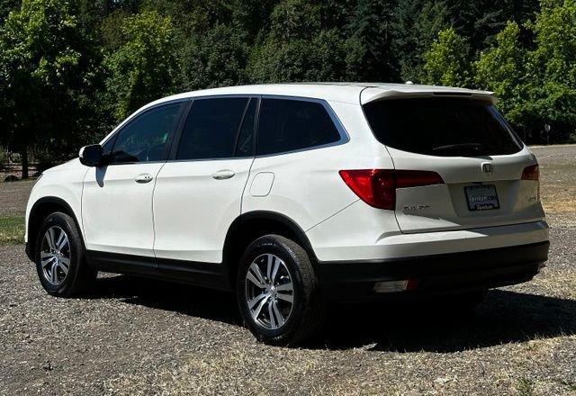 Used 2016 White Honda EX-L image 7