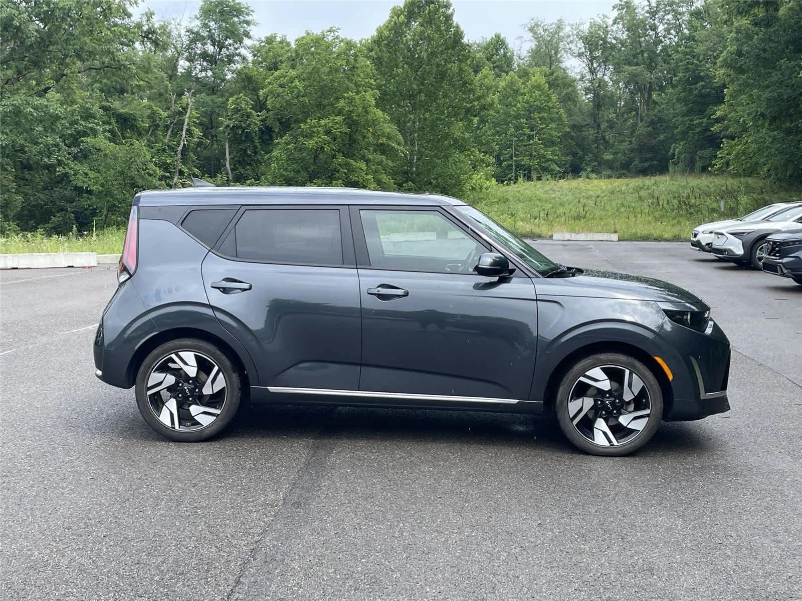 Used 2025 Gravity Gray Kia GT-Line image 6