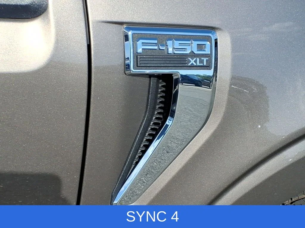 Used 2023 Gray Ford XLT image 27