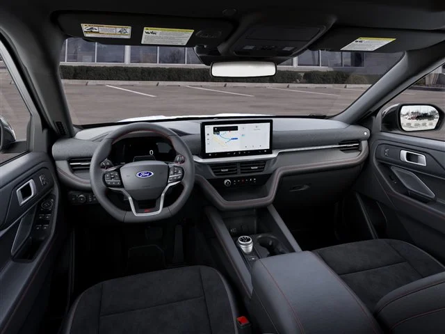 New 2027 Star White Metallic Tri-Coat Ford ST image 9